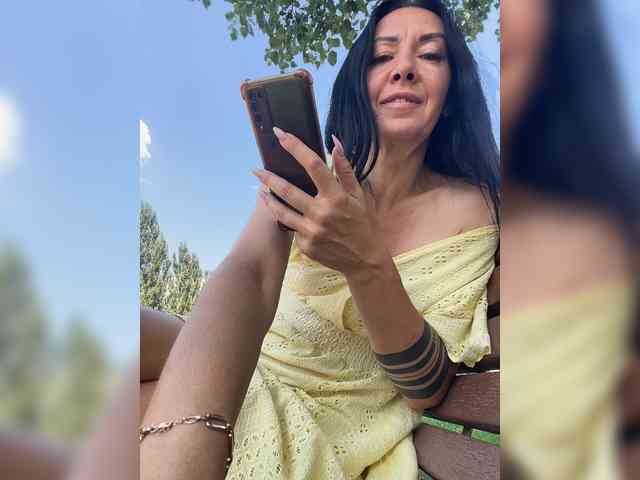 KarolinaMilf Sex Cam Show