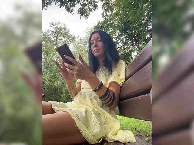 KarolinaMilf Live Webcam on BongaCams