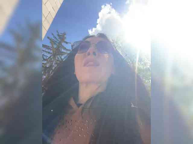Karolina_Milf webcam
