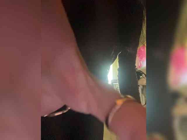 Karolina_Milf webcam