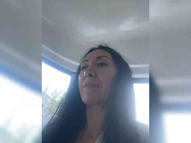 Karolina_Milf webcam