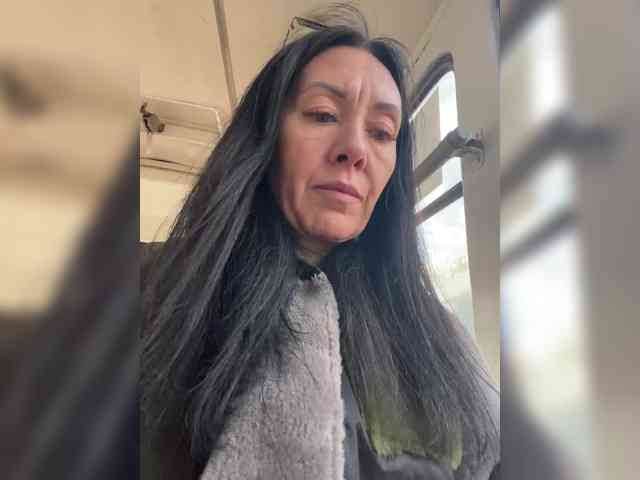 Karolina_Milf webcam