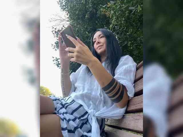KarolinaMilf Sex Cam Show