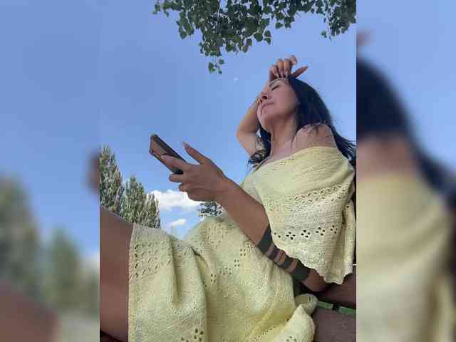 KarolinaMilf Sex Cam Show