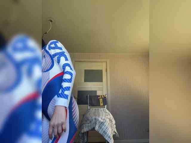 Karolina_Milf webcam