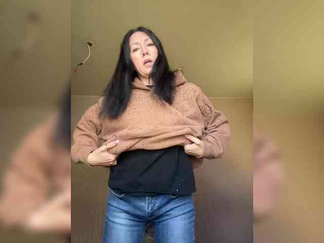 Karolina_Milf