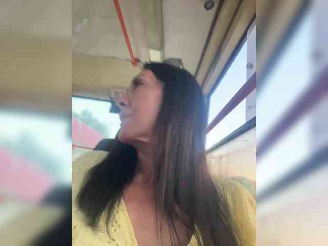 Karolina_Milf webcam