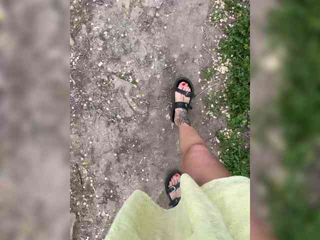 Acest model este live acum. KarolinaMilf