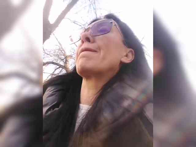 Karolina_Milf webcam