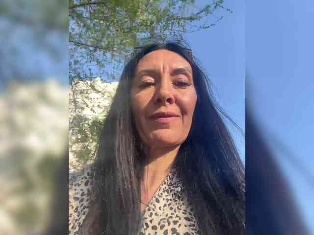 Karolina_Milf webcam