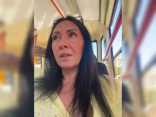 Karolina_Milf webcam