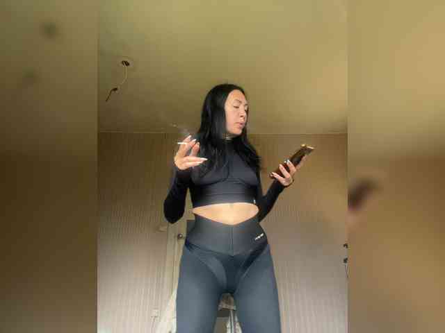 Karolina_Milf webcam