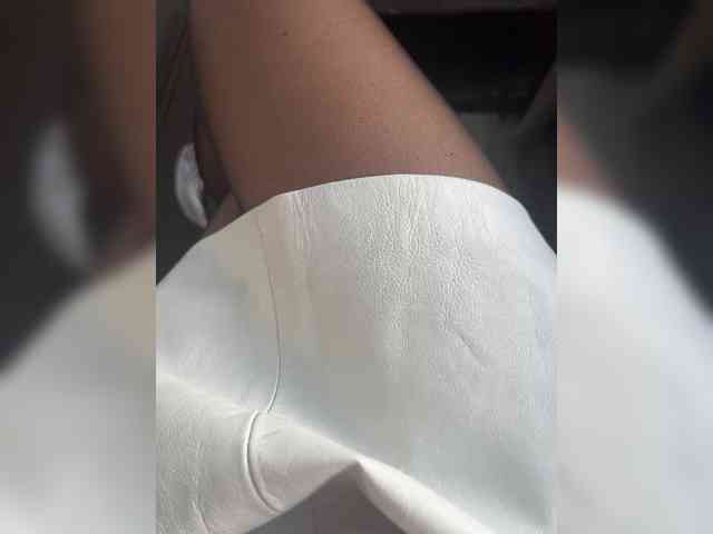 Karolina_Milf webcam