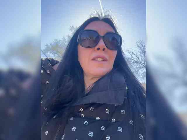 Karolina_Milf webcam