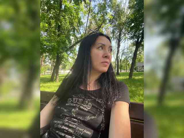 Karolina_Milf webcam