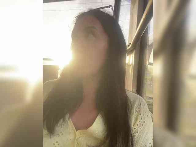 Karolina_Milf webcam
