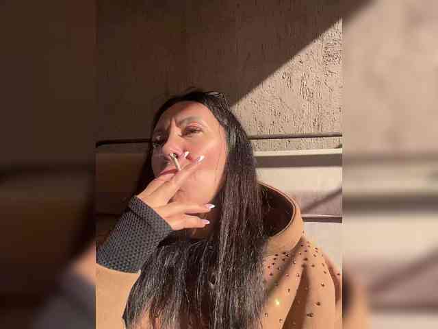 Karolina_Milf webcam