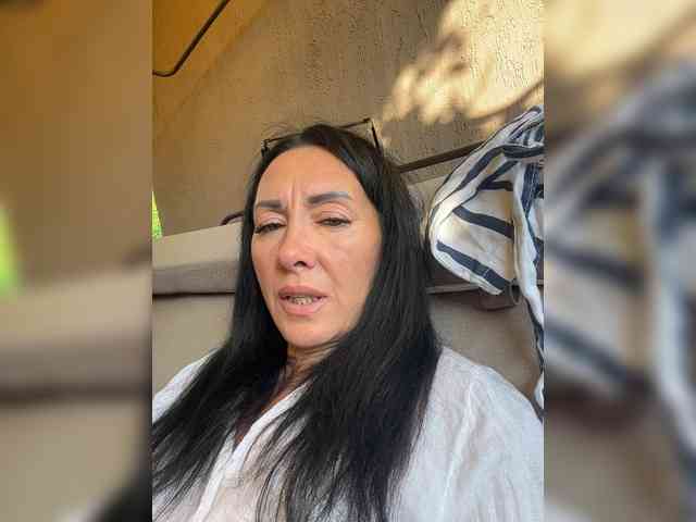 Karolina_Milf webcam