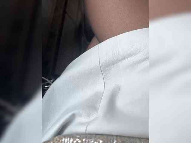 Karolina_Milf webcam