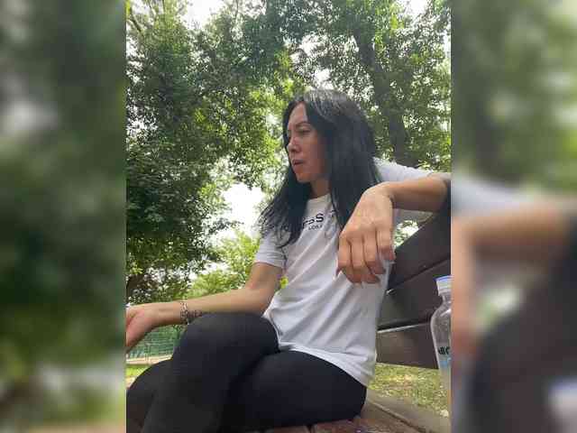KarolinaMilf Sex Cam Show