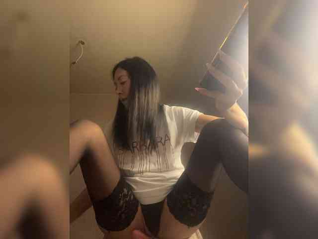 Karolina_Milf webcam