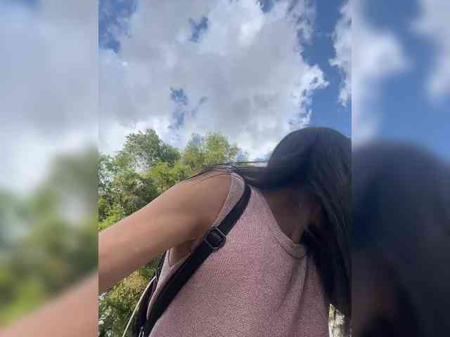 Karolina_Milf webcam
