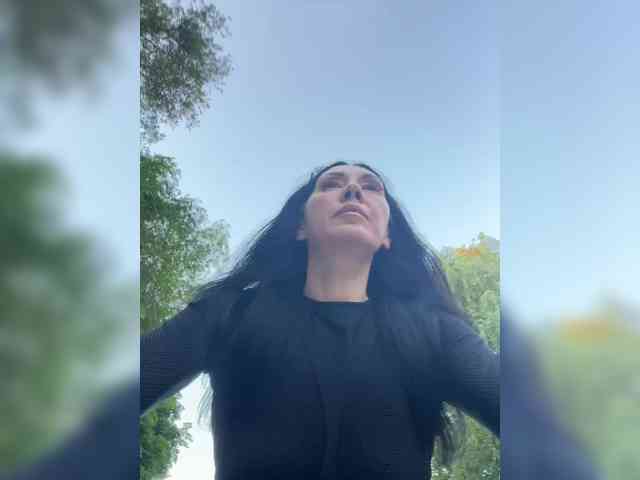 Karolina_Milf webcam