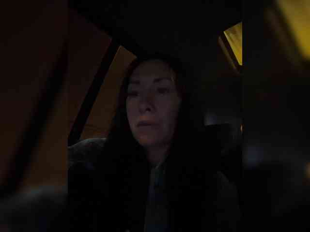 Karolina_Milf webcam