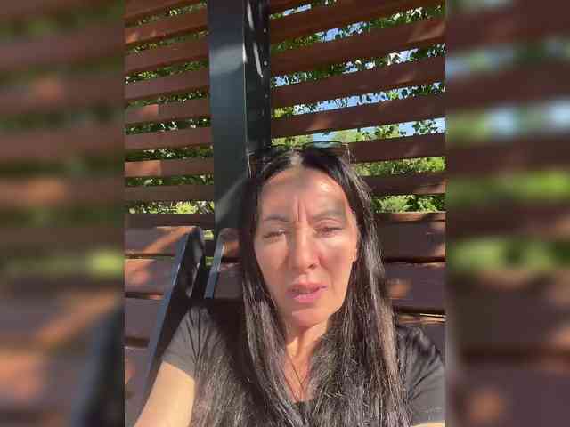 Karolina_Milf webcam