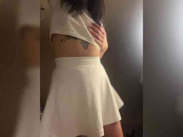 Karolina_Milf webcam
