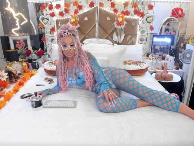 hotred69xxx live cam on BongaCams