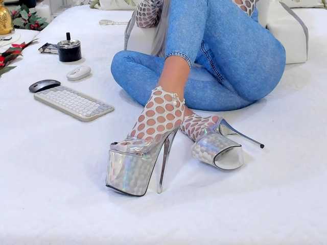 hotred69xxx live cam on BongaCams
