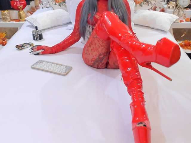 hotred69xxx live cam on BongaCams