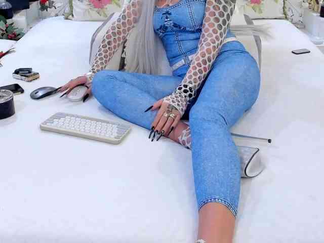 hotred69xxx webcam