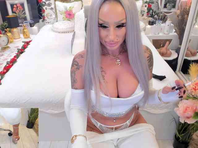 hotred69xxx Live Webcam on BongaCams