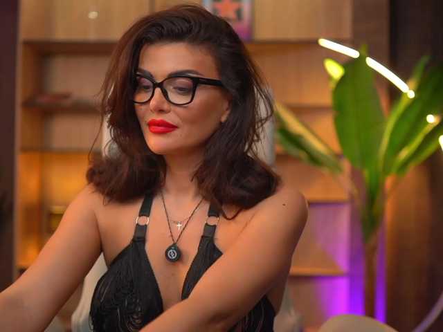 OnlyNicolle live cam preview