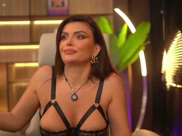 OnlyNicolle live cam on BongaCams