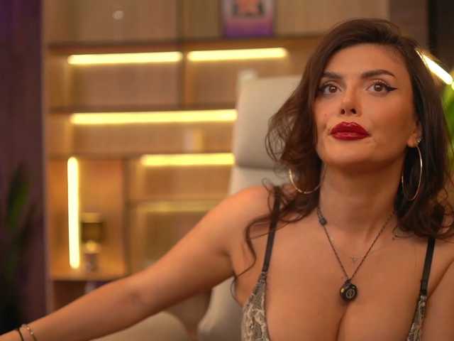 OnlyNicolle live cam on BongaCams