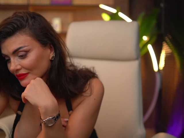 OnlyNicolle live cam on BongaCams