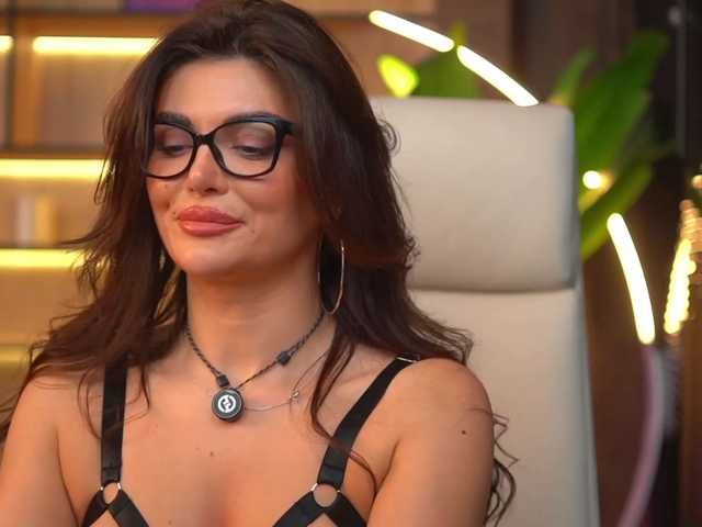OnlyNicolle live cam on BongaCams