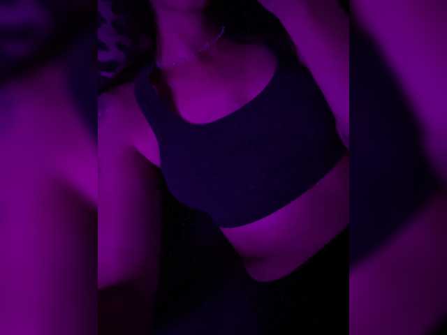 Yannnnaaaaa1 live cam on BongaCams