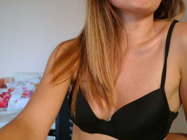 slady-pretty live cam on BongaCams
