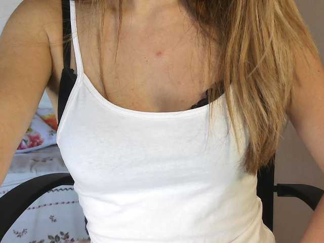 slady-pretty live cam on BongaCams
