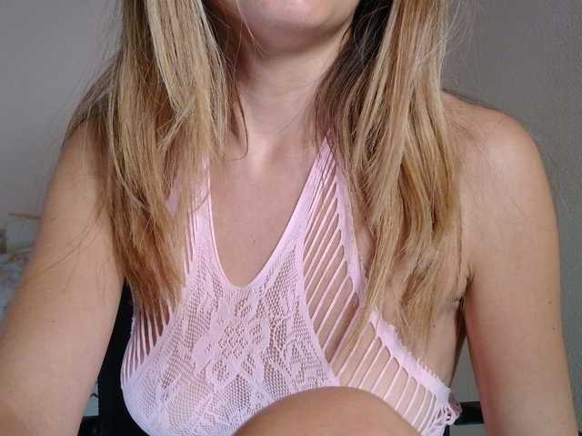 slady-pretty live cam on BongaCams