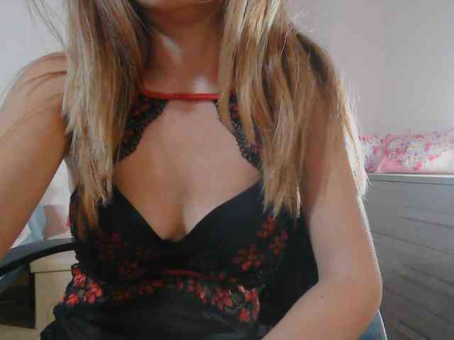 Modella: itspeachglow