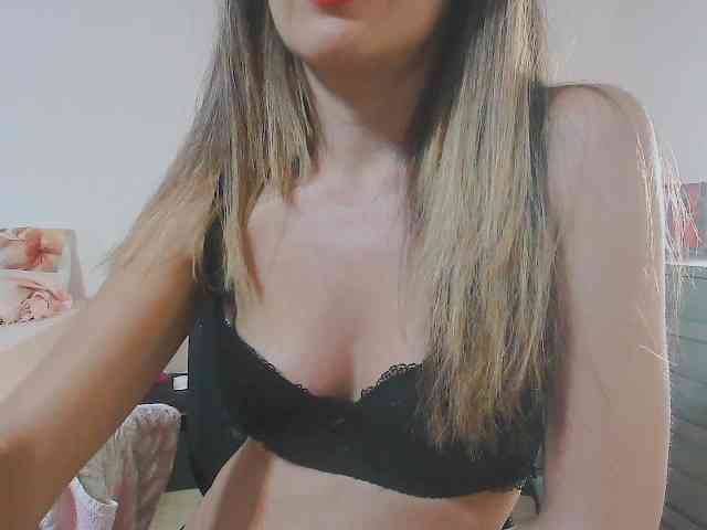 itspeachglow webcam
