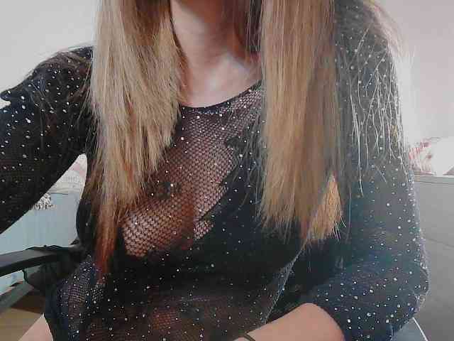 Modella: itspeachglow