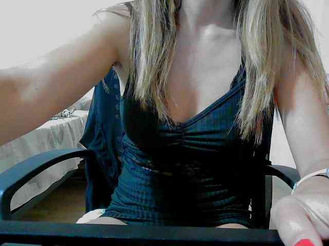 Modella: itspeachglow