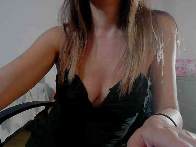 Modella: itspeachglow