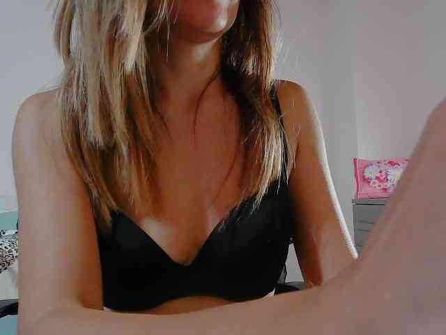 Modella: itspeachglow